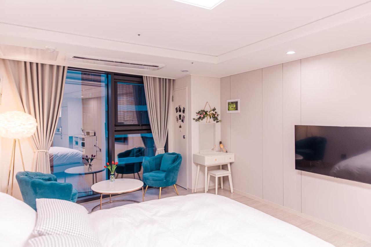 Lotte Castle Marina Lejlighedshotel Yeosu Eksteriør billede
